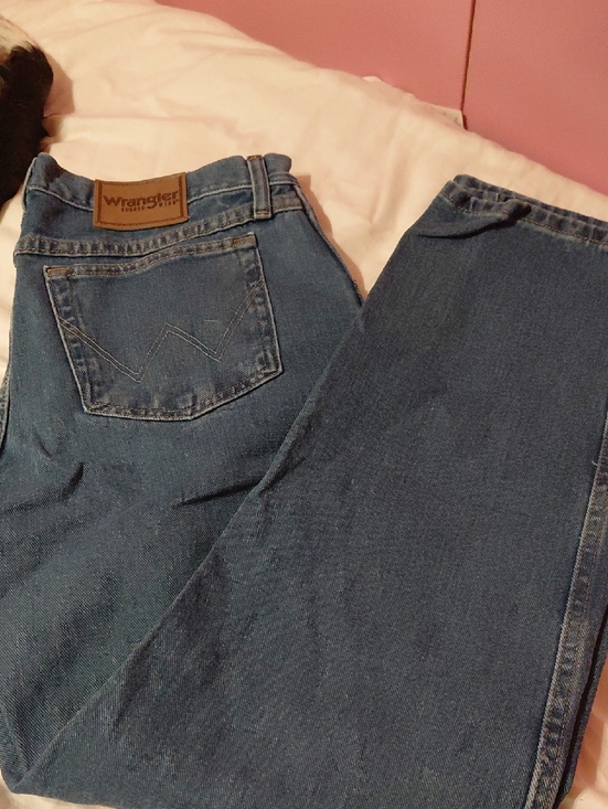 Wrangler Other - Wrangler Men's Straight-Leg Denim Jeans in Medium Blue